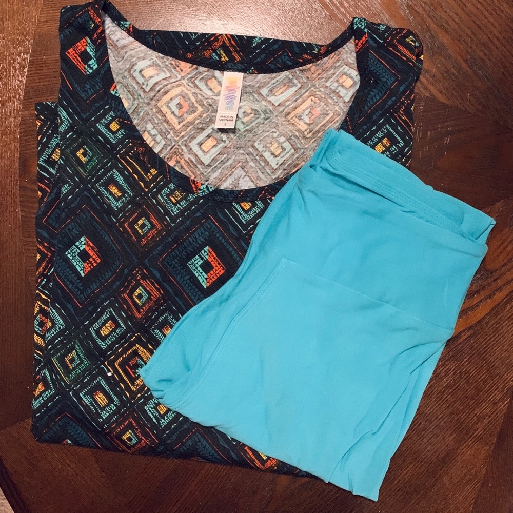Lularoe OS Leggings and Lynnae Set